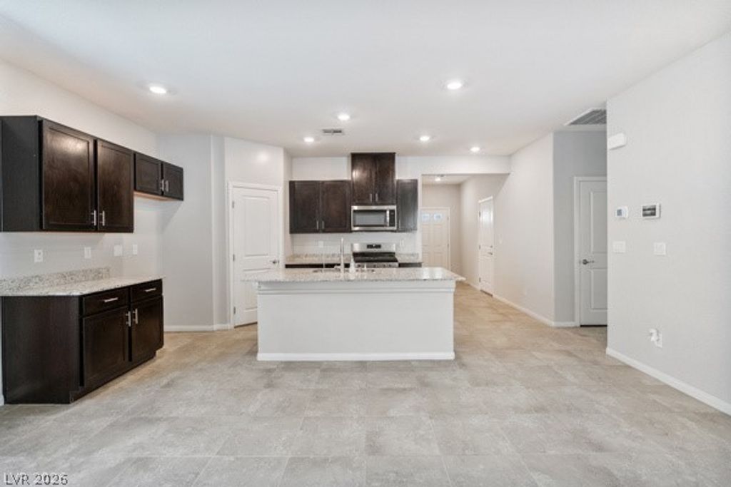 7915 Pearly Court, North Las Vegas, NV 89084 — photo 3