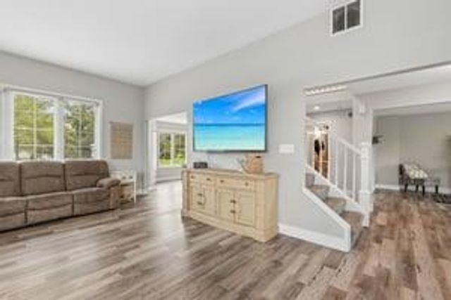 8445 Jennifer Court, St. John, IN 46373