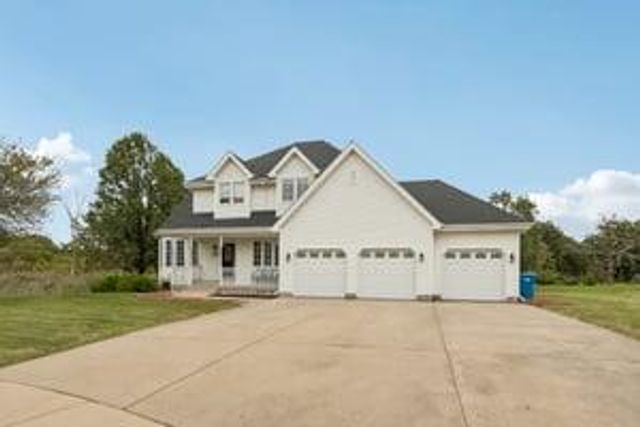 8445 Jennifer Court, St. John, IN 46373
