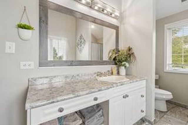 8445 Jennifer Court, St. John, IN 46373