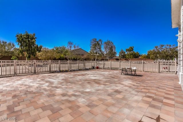 7025 North Eula Street, Las Vegas, NV 89149