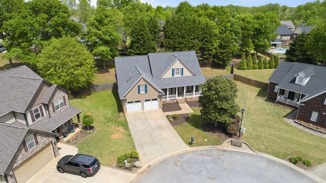 822 Tapestry Court, Boiling Springs, SC 29316