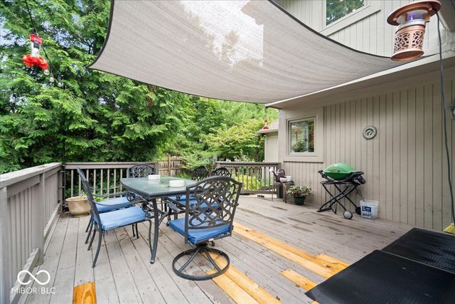 8276 Hampton Circle W, Indianapolis, IN 46256