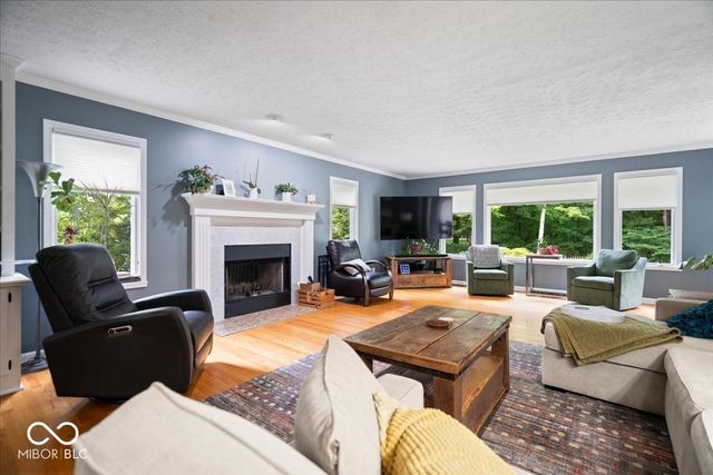 8276 Hampton Circle W, Indianapolis, IN 46256