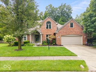 8276 Hampton Circle W, Indianapolis, IN 46256