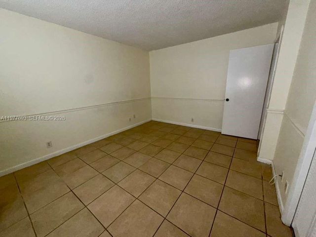16481 Blatt Blvd 102, Weston, FL 33326