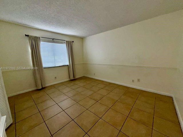 16481 Blatt Blvd 102, Weston, FL 33326