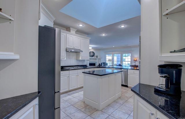128 Mountain Valley Dr., Maumelle, AR 72113