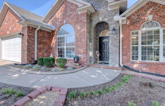 128 Mountain Valley Dr., Maumelle, AR 72113