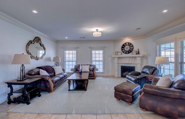 128 Mountain Valley Dr., Maumelle, AR 72113