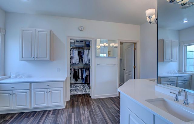 128 Mountain Valley Dr., Maumelle, AR 72113