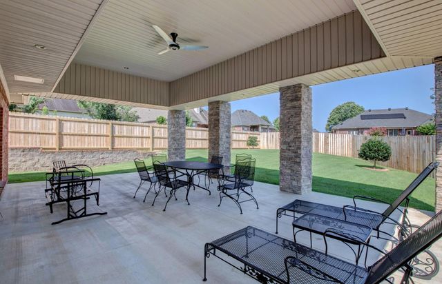 128 Mountain Valley Dr., Maumelle, AR 72113