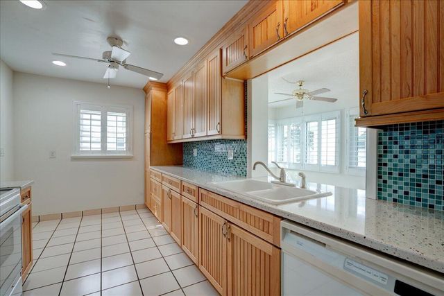 2198 SW 12th Avenue, Boynton Beach, FL 33426