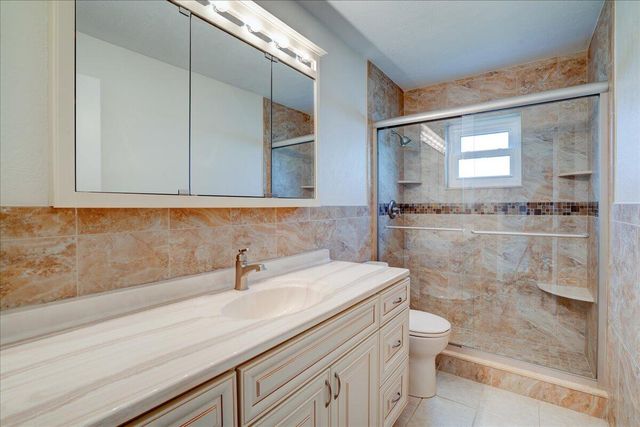 2198 SW 12th Avenue, Boynton Beach, FL 33426