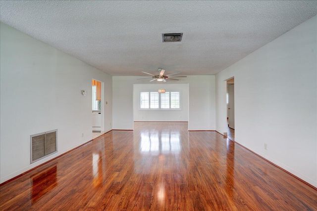 2198 SW 12th Avenue, Boynton Beach, FL 33426