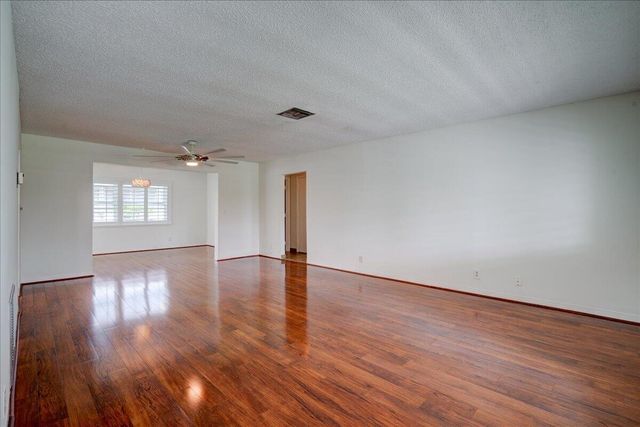 2198 SW 12th Avenue, Boynton Beach, FL 33426