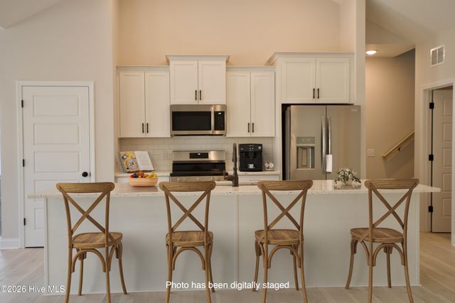 122 Live Oak Circle, Lake Waccamaw, NC 28450