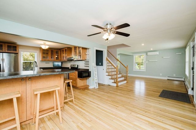 323 Warhurst Ave, Swansea, MA 02777