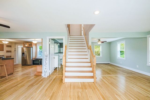 323 Warhurst Ave, Swansea, MA 02777
