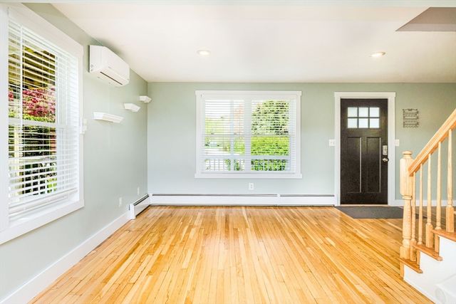 323 Warhurst Ave, Swansea, MA 02777