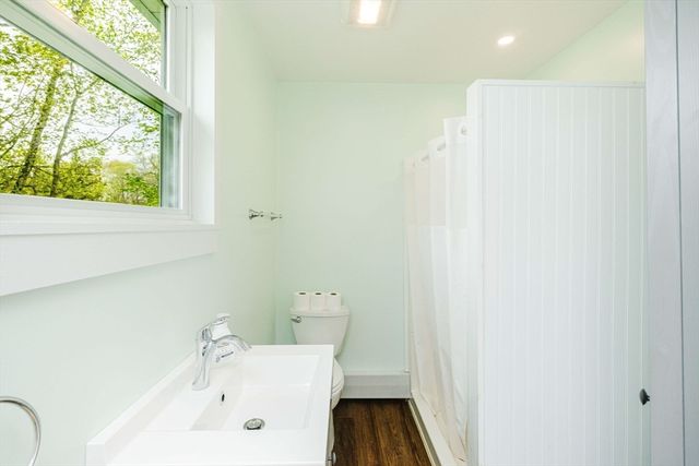 323 Warhurst Ave, Swansea, MA 02777