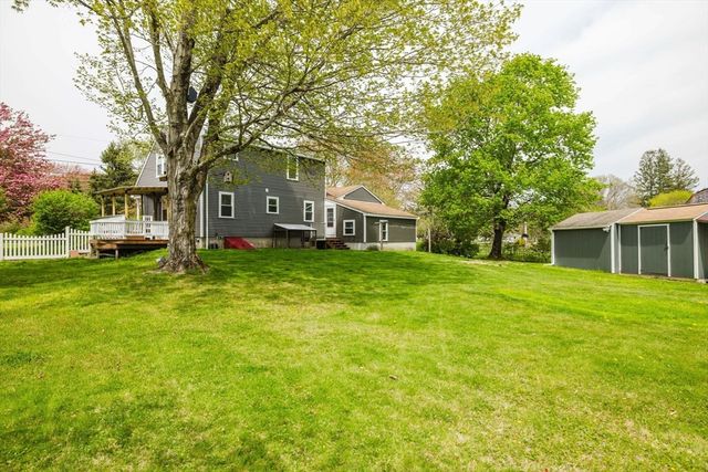 323 Warhurst Ave, Swansea, MA 02777