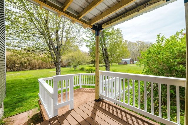 323 Warhurst Ave, Swansea, MA 02777