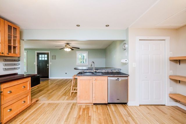 323 Warhurst Ave, Swansea, MA 02777