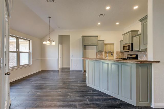 439 NE 20th Street, Newcastle, OK 73065