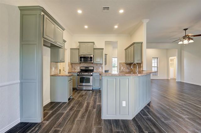 439 NE 20th Street, Newcastle, OK 73065
