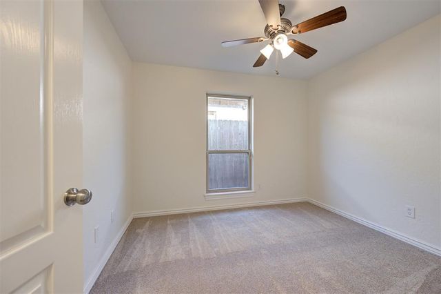 439 NE 20th Street, Newcastle, OK 73065