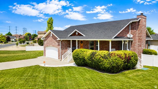 1133 S BRIDGECREEK LN, Layton, UT 84041
