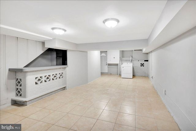 929 E 41ST ST, Baltimore, MD 21218