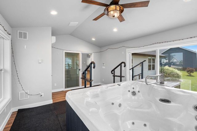 1625 DRUSILLAS WAY, Green Bay, WI 54313