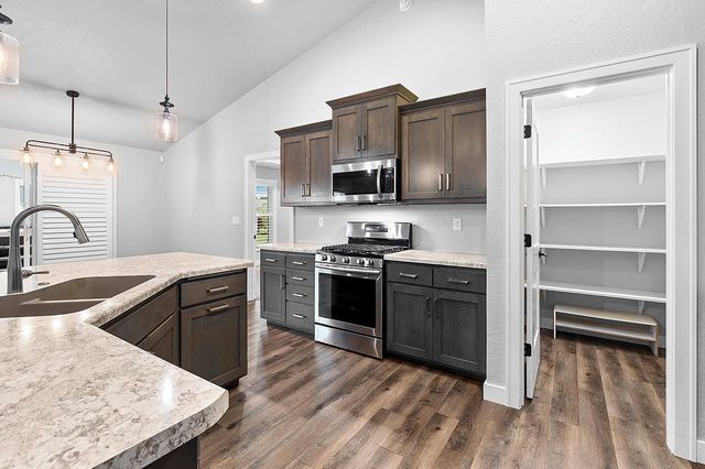 1625 DRUSILLAS WAY, Green Bay, WI 54313