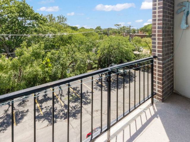 1043 S York Road 308, Bensenville, IL 60106
