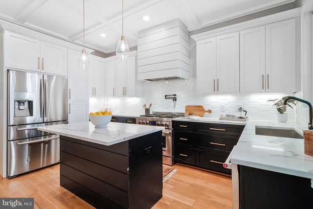 822 5TH ST NE, Washington, DC 20002
