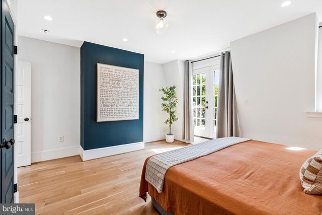 822 5TH ST NE, Washington, DC 20002