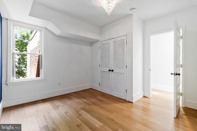 822 5TH ST NE, Washington, DC 20002