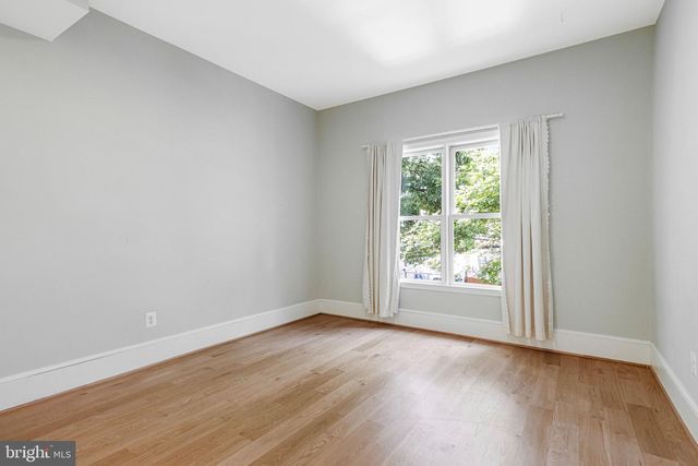 822 5TH ST NE, Washington, DC 20002