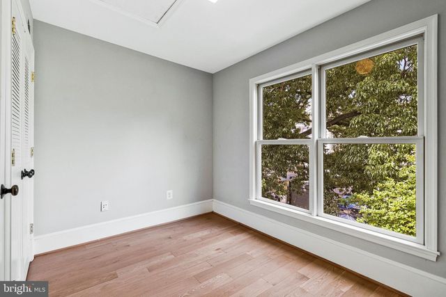 822 5TH ST NE, Washington, DC 20002