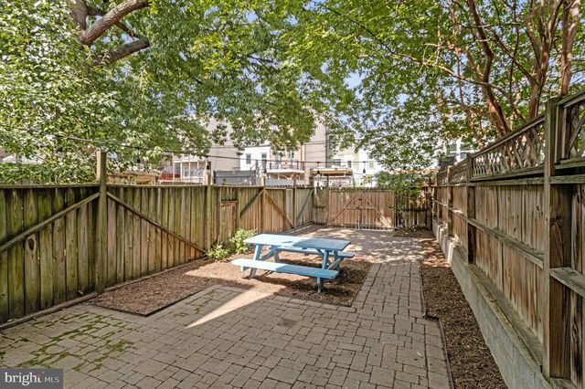 822 5TH ST NE, Washington, DC 20002