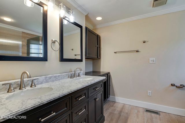 310 Dilegwa Way, Loudon, TN 37774