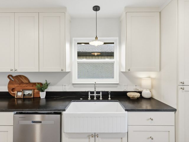 8630 Mediterranean Drive, Dallas, TX 75238