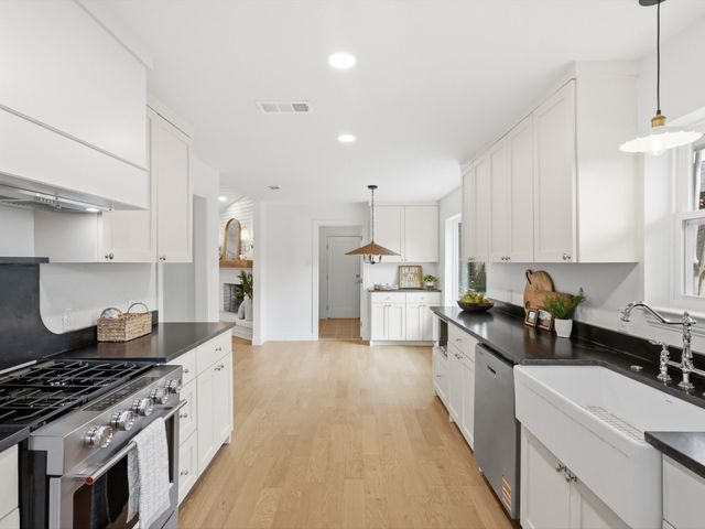 8630 Mediterranean Drive, Dallas, TX 75238
