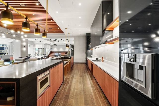 133 Seaport Boulevard 1215, Boston, MA 02210