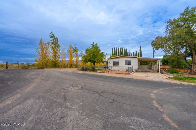 230 W 300 North, La Verkin, UT 84745