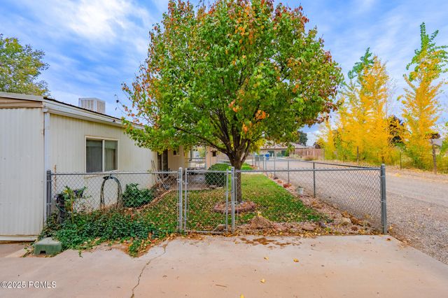 230 W 300 North, La Verkin, UT 84745