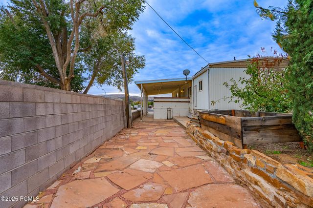 230 W 300 North, La Verkin, UT 84745