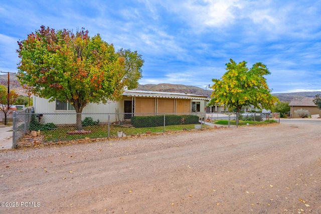 230 W 300 North, La Verkin, UT 84745